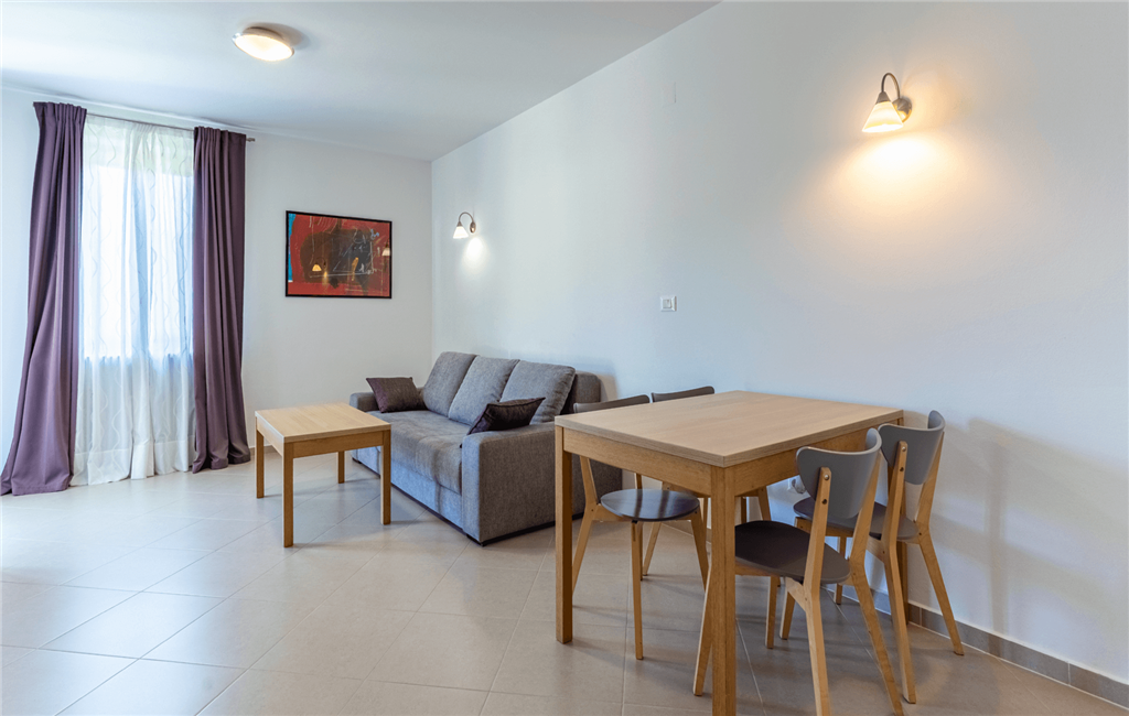 Apartment Crepsa 4